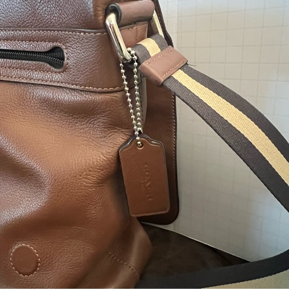 MCoach F28576 Brown Leather Messenger Bag - Adjustable Striped Strap - Picture 12 of 15